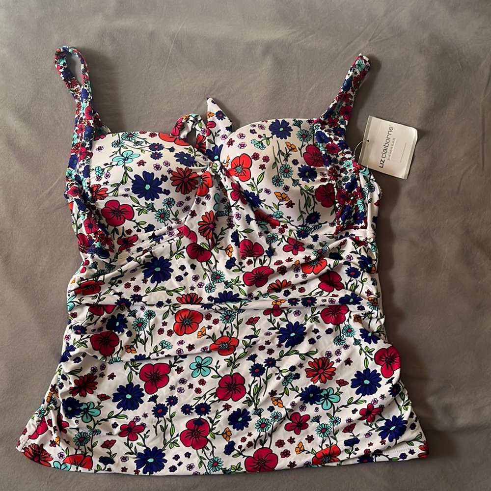 NWT Liz Claiborne Tankini Size M